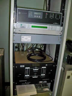 Newark NYSEMO VHF-UHF radios 3.JPG (1123155 bytes)